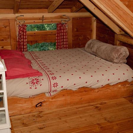 Cabane Perchee Dans Les Arbres Saint-Hilaire-en-Morvan Kültér fotó