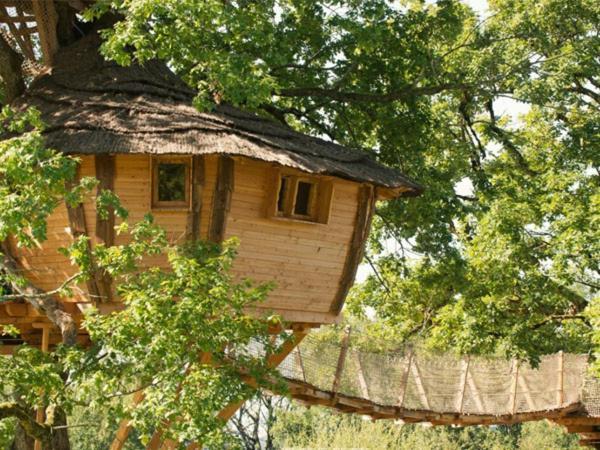 Cabane Perchee Dans Les Arbres Saint-Hilaire-en-Morvan Kültér fotó