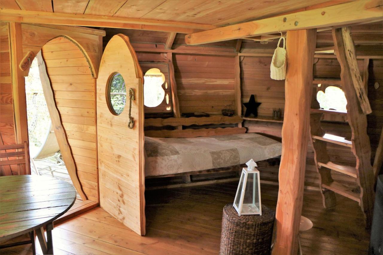 Cabane Perchee Dans Les Arbres Saint-Hilaire-en-Morvan Kültér fotó