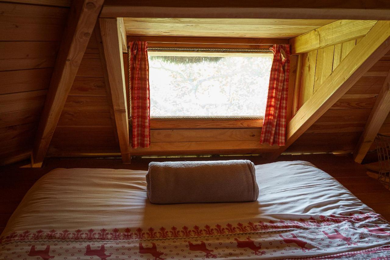 Cabane Perchee Dans Les Arbres Saint-Hilaire-en-Morvan Kültér fotó