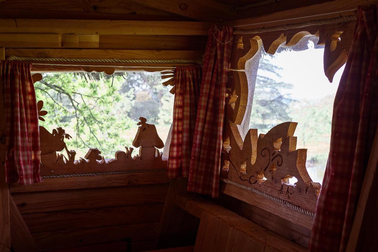 Cabane Perchee Dans Les Arbres Saint-Hilaire-en-Morvan Kültér fotó
