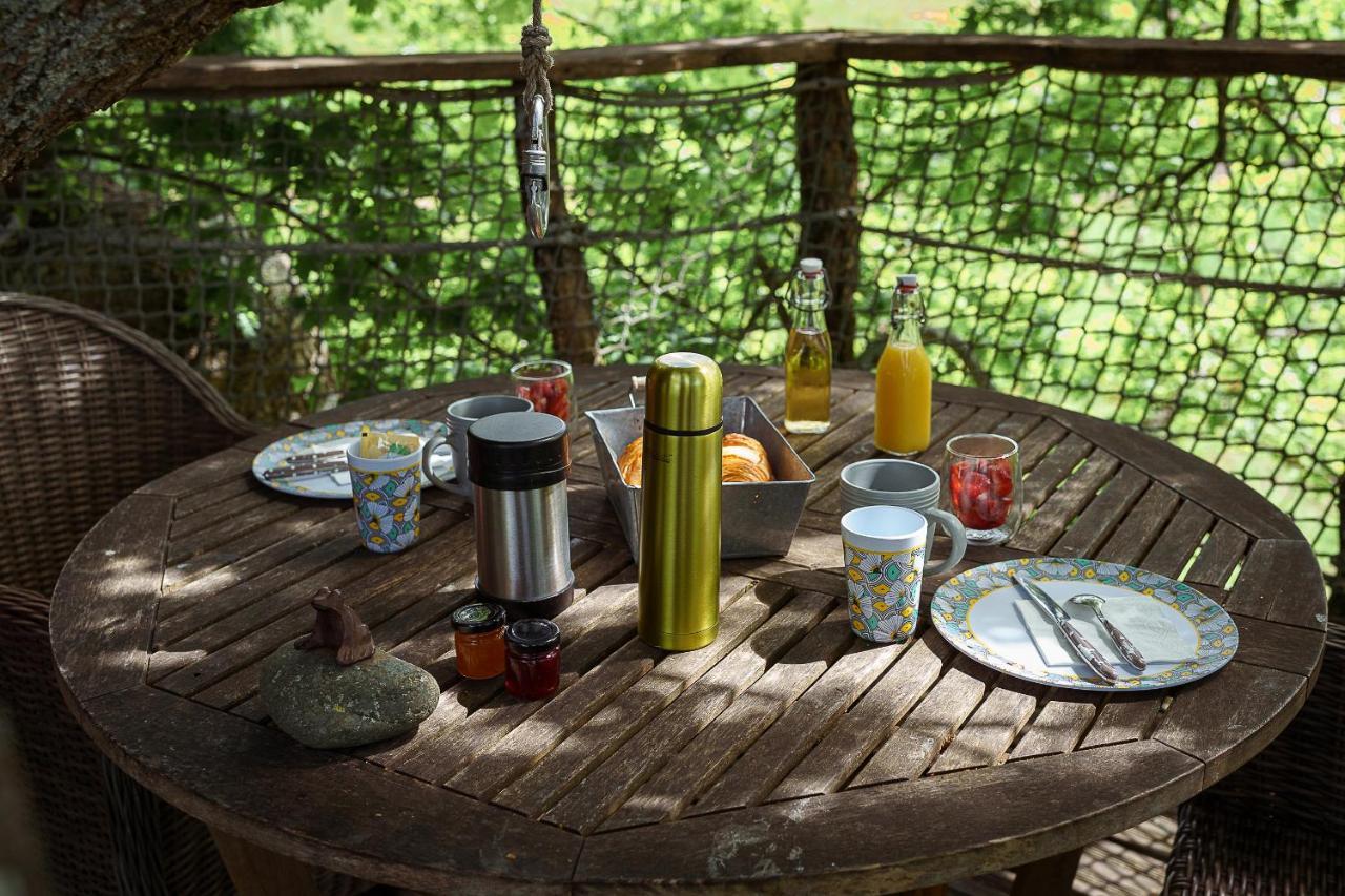 Cabane Perchee Dans Les Arbres Saint-Hilaire-en-Morvan Kültér fotó